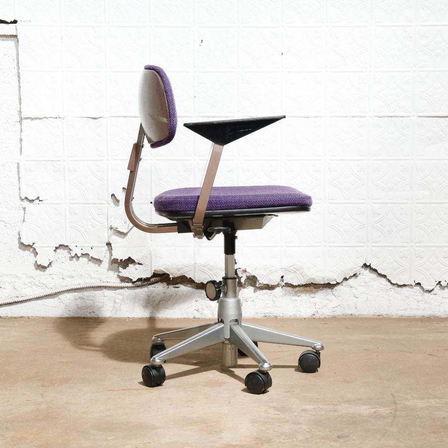 friso_kramer_desk_chair_armrests-1-2
