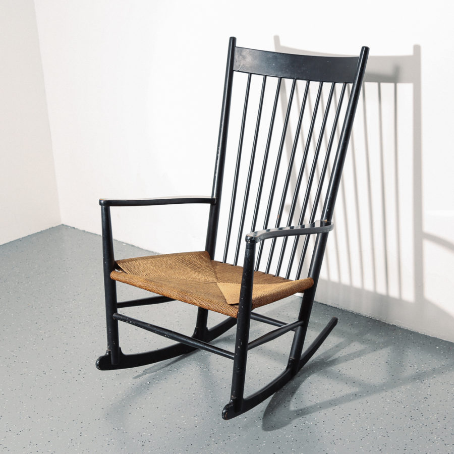 hans_wegner_rocking_chair-1-2