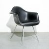 eames_fiberglass_arm_chair-9