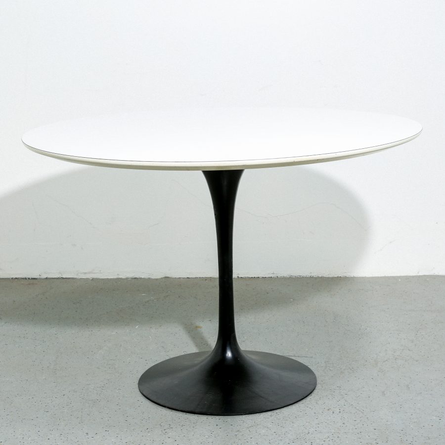 knoll_tulip table-5